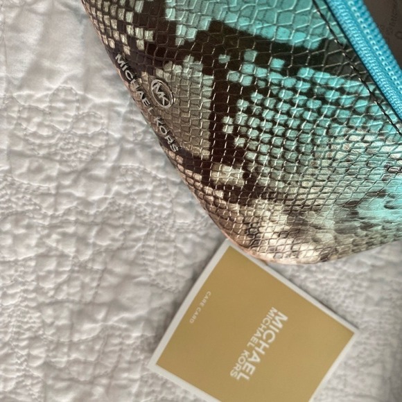 Michael Kors crossbody sling purse NWT Exotic Leather Ocean Blue Multi MSRP $328 - Picture 5 of 9